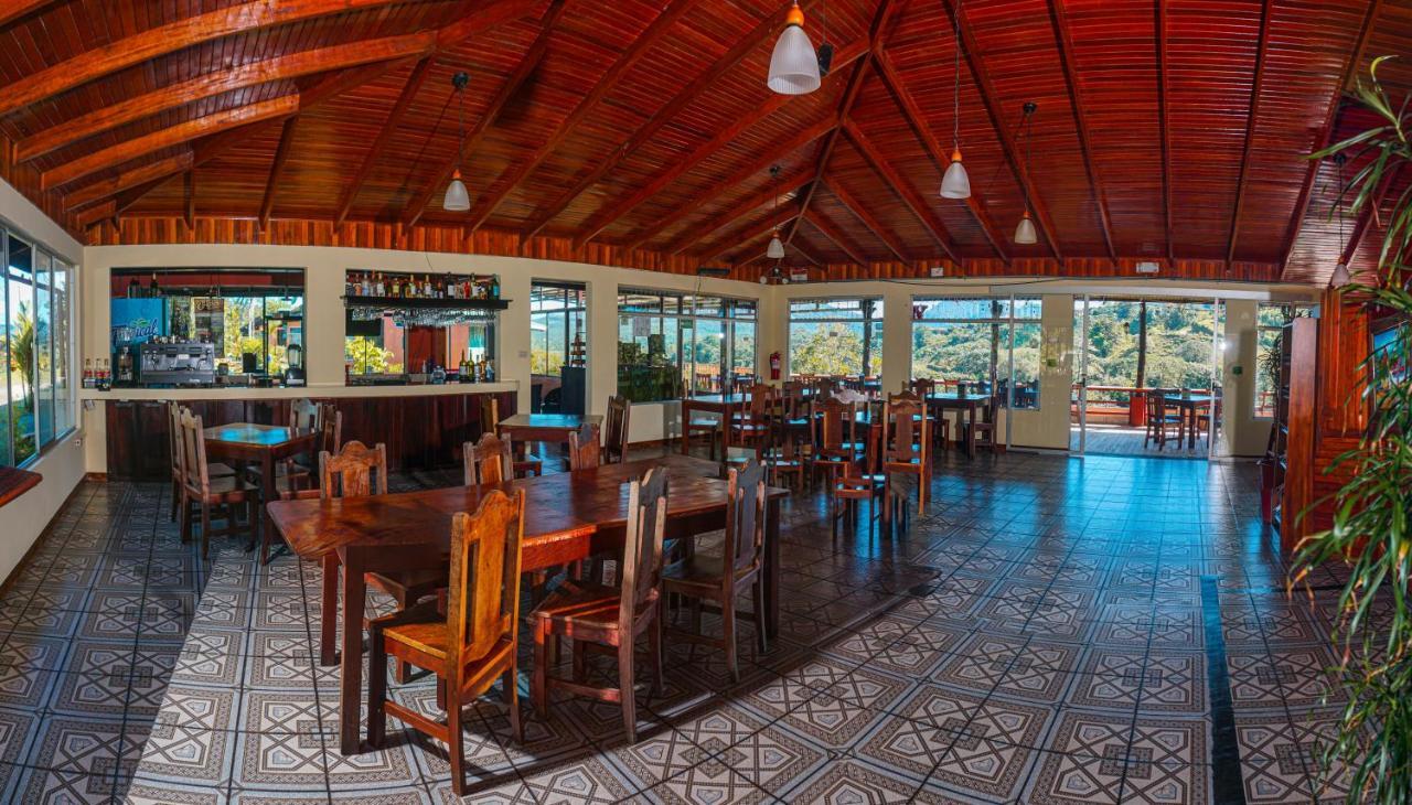 Chateau Arenal Hotel & Restaurante El Castillo Exterior foto